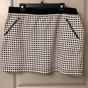 Lou & Grey Patterned Skirt with Pockets - OBO